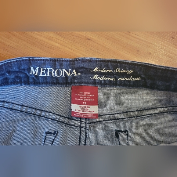 Womens Merona EUC size 12 modern skinny polka dot distressed cropped blue Jeans - Picture 3 of 7